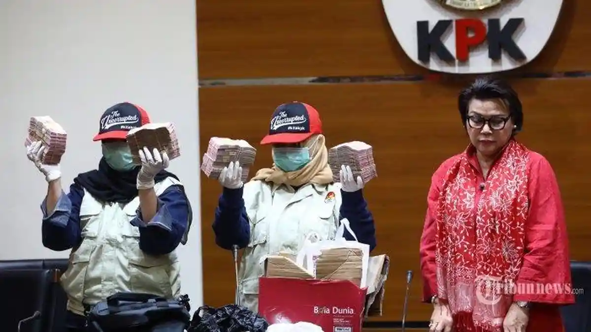 OTT KPK TERBARU Setelah Jadi Tersangka, Bupati Indramayu Ditahan KPK, Basaria Panjaitan Beber Suap