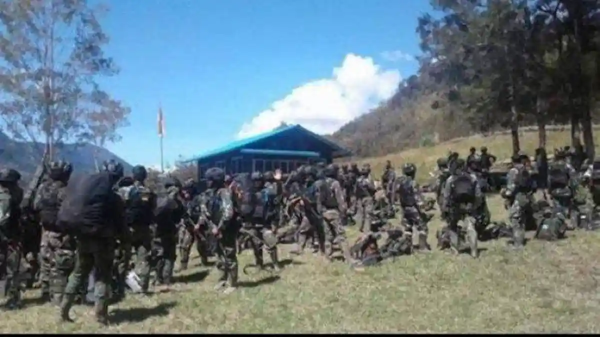 Sembunyi di Samping Hanoi Sambil Tenteng Senjata, Anggota KKB Papua Ini Akhirnya Ditembak TNI Polri