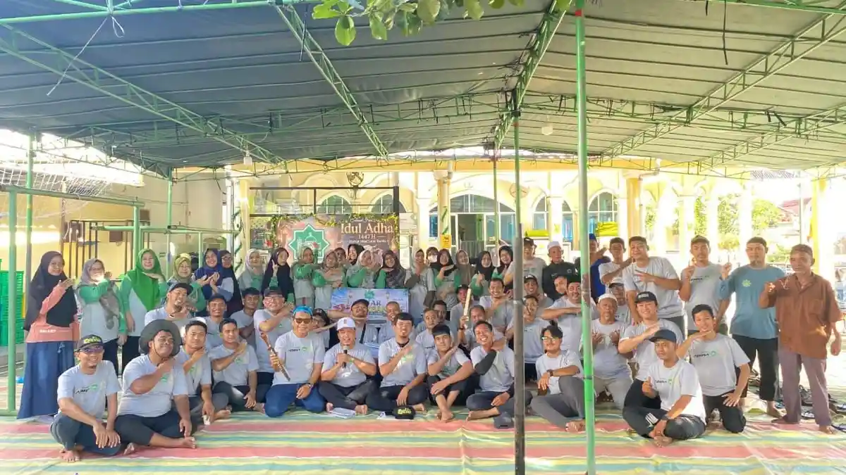 DKM Al Iman Bandar Lampung Sembelih 18 Hewan Kurban pada Idul Adha 1447 H