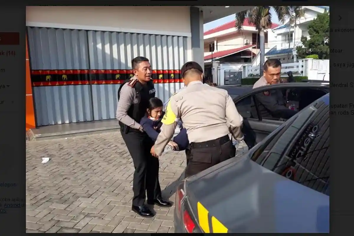 Diduga Ngantuk, Pemudik Asal Tanggerang Hantam Trotoar Jalan Sudirman