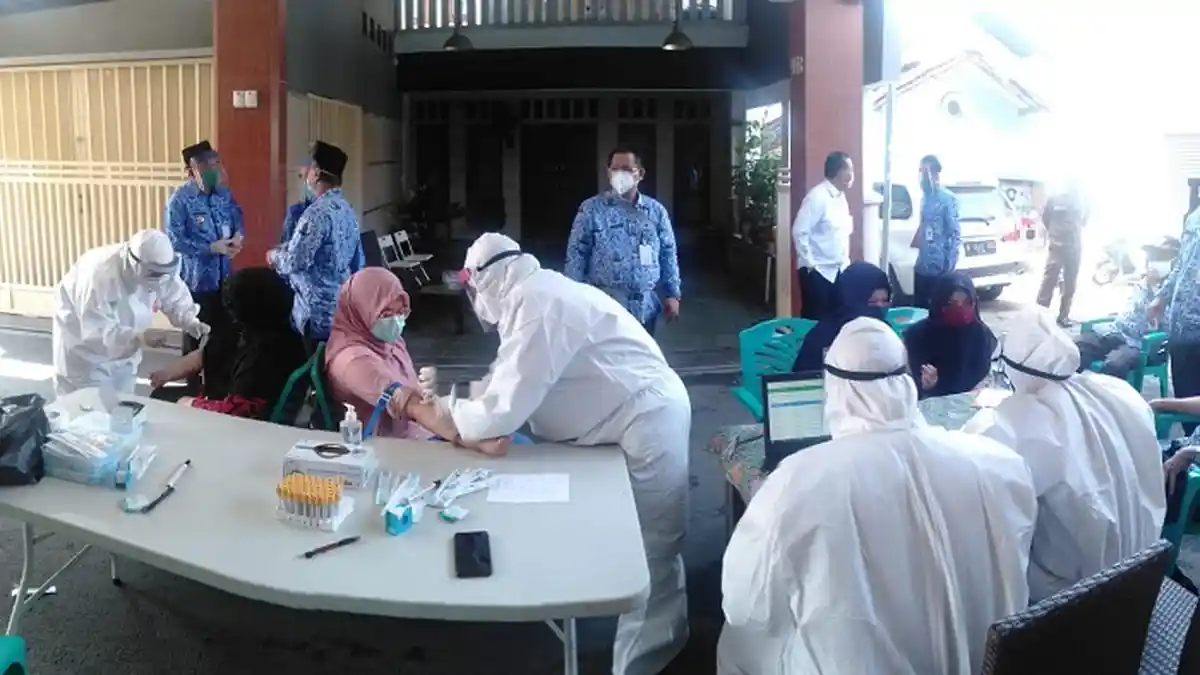 Hari Ketiga PSBL, Pemkot Tangerang Gelar Rapid Test di Sejumlah Tempat