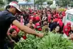RSUD KRMT Wongsonegoro Semarang Bagi-bagi Buah dan Sayur