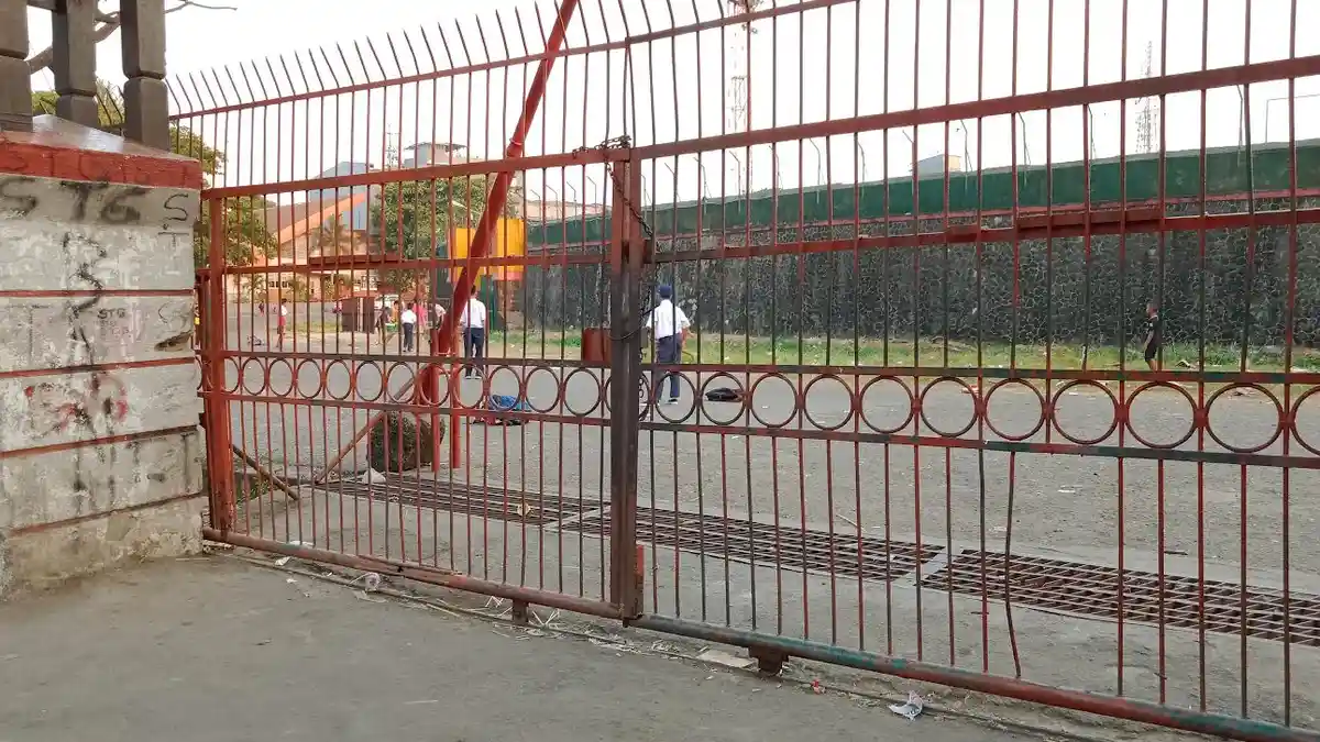 YOSS Tutup Stadion Mattoanging, Pemprov 'Cuek' Bagaimana Nasib PSM?