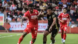 Cuplikan-laga-Semen-Padang-vs-Bhayangkara-FC-pekan-kesembilan.jpg