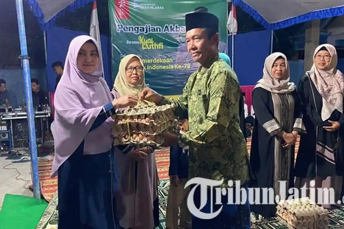 Rayakan HUT RI ke-78 ala Warga Desa Mlarak Ponorogo, Gelar Pengajian Akbar hingga Bagikan 400 Telur