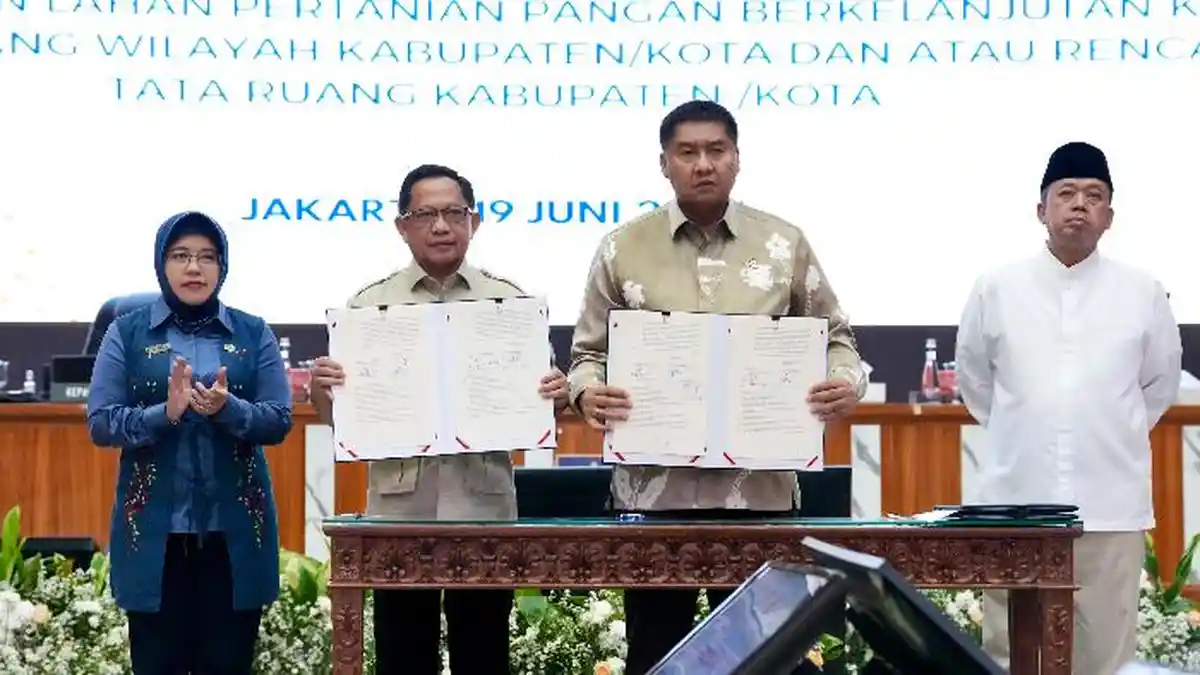 Tanda Tangani SKB Bersama Menteri PKP, Mendagri Dukung Percepatan Pembangunan 3 Juta Rumah