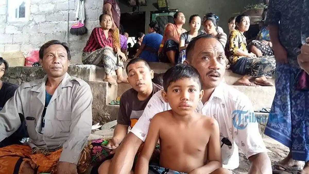 Kronologis Bocah TK Tewas Tertimpa Pohon Saat Dibonceng Ayahnya Naik Motor