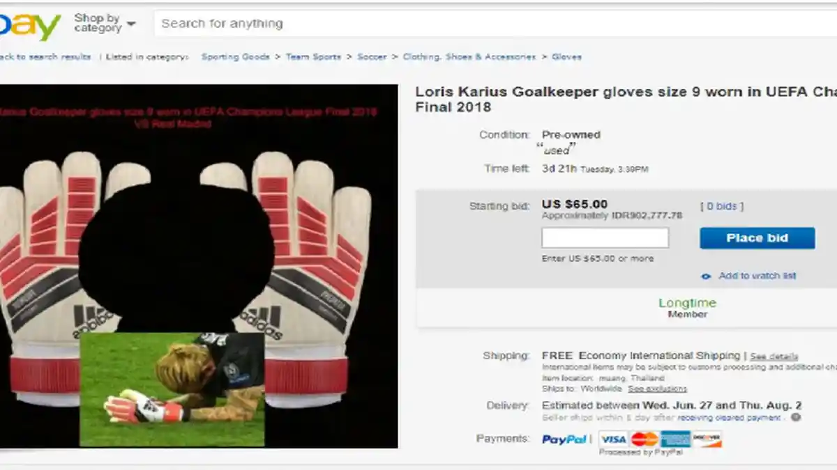 Sarung Tangan Kiper Liverpool Loris Karius Dijual Online, Ternyata Olok-Olok Masih Berlangsung