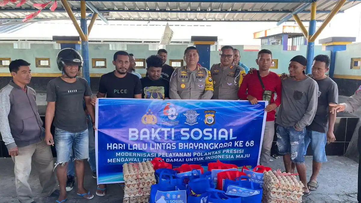 Tukang Ojek hingga Mahasiswa Papua di Ternate Dapat Bantuan dari  Polisi