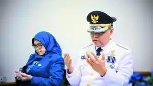 Wakil-Bupati-Luwu-Timur-Budiman-dan-Istrinya-Sufriaty-foto-Yudi-Burhan.jpg