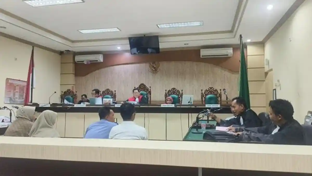 Bendahara Dinkes Tala Dicecar Hakim dalam Sidang Dugaan Korupsi UPT Puskesmas Angsau