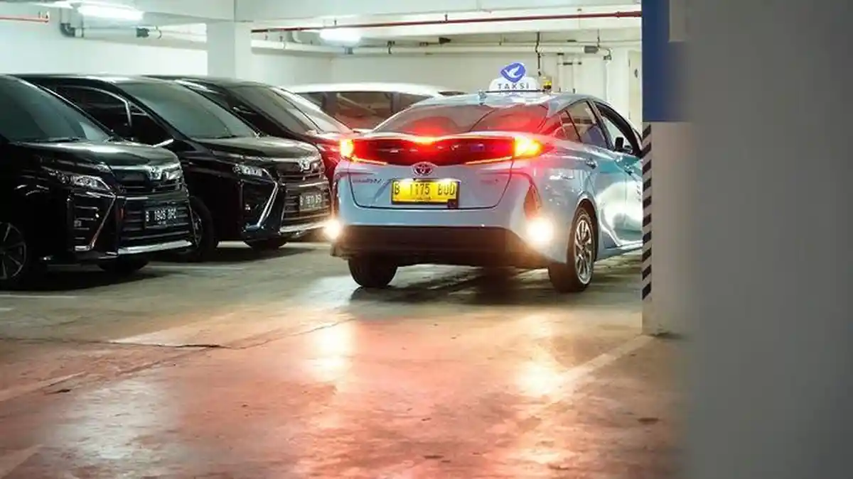 Toyota Prius PHEV Diperkirakan Akan Segera Jadi Armada Taksi Baru Bluebird