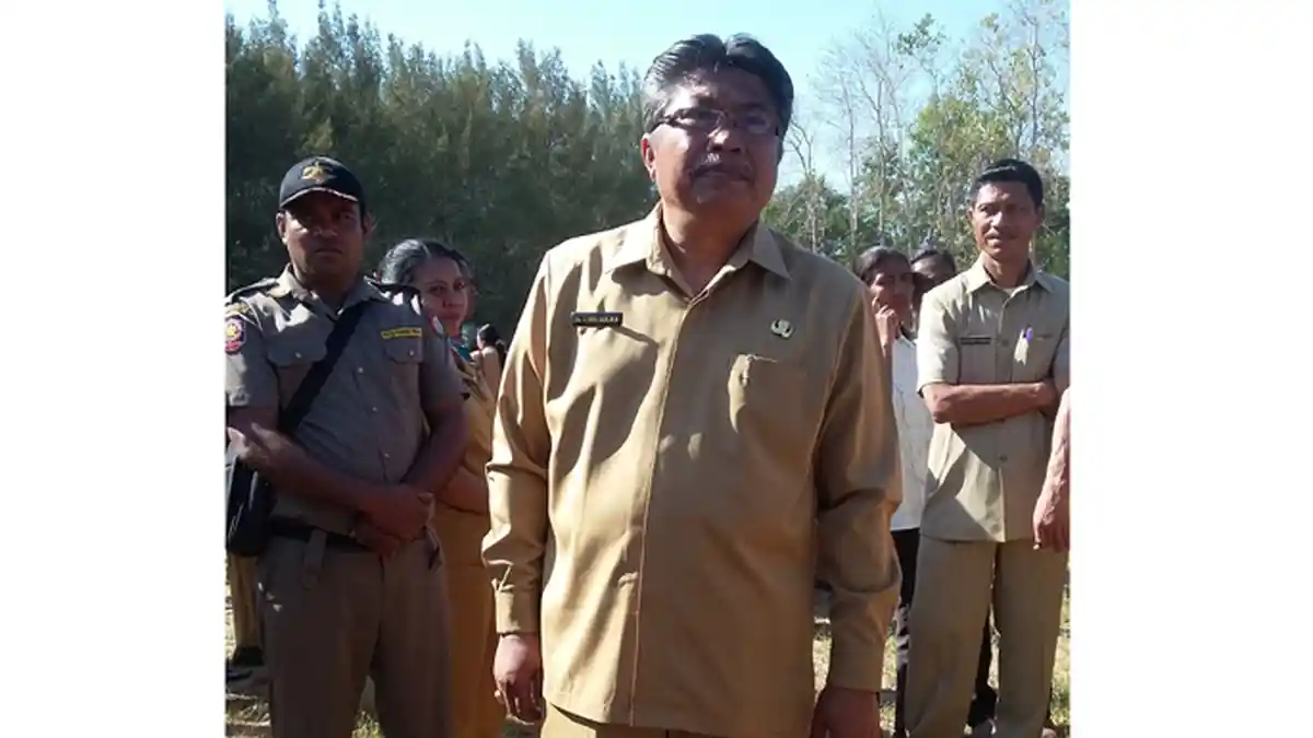 Sekda Sumba Barat Daya Evaluasi Semua Struktur OPD