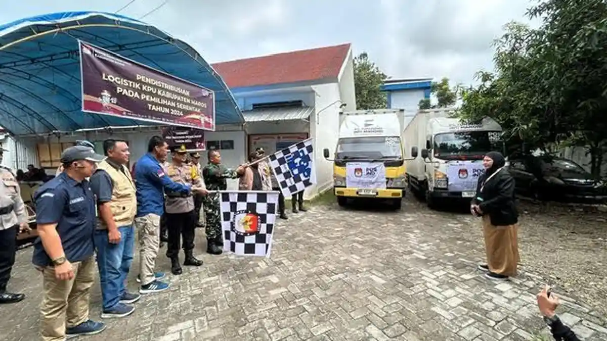 KPU Maros Mulai Distribusi Logistik Pilkada, Daerah Pegunungan Jadi Prioritas