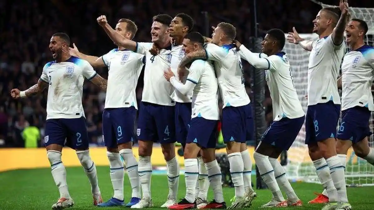 Pangeran William Minta Timnas Inggris Makan Dua Kali Lipat