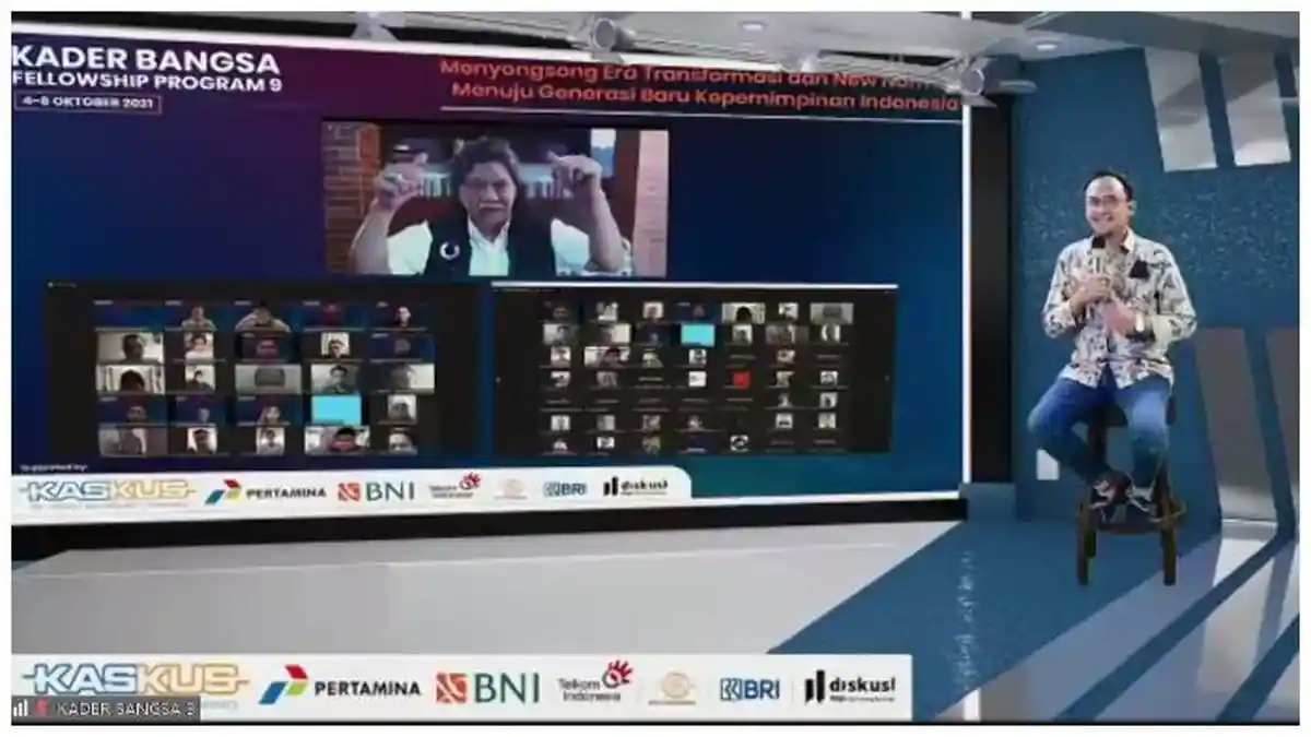 Emha Ainun Nadjib atau Cak Nun Sampaikan Pesan bagi Peserta Kader Bangsa Fellowship Program 9