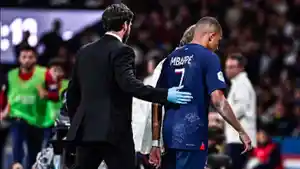 Striker-PSG-Kylian-Mbappe-harus-diganti-di-tengah-laga-karena-cedera.jpg