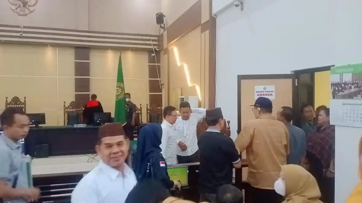 Paling Ringan Eks Sekwan DPRD Babel Syaifudin Dijatuhi Vonis 1 Tahun Penjara
