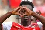 Selebrasi-striker-Stade-Reims-Folarin-Balogun-merayakan-gol-penaltinya-ke-gawang.jpg