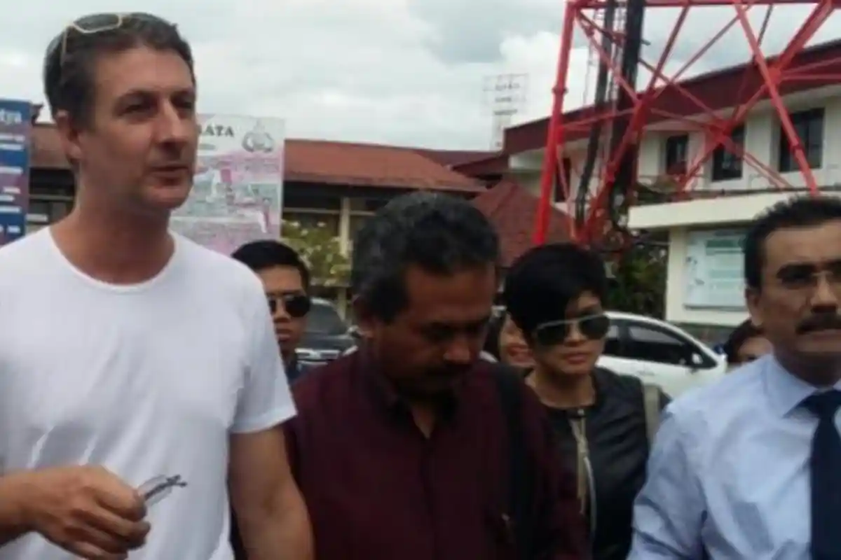 Bule Ini Siap Memberikan Kesaksian Terkait Kasus Engeline