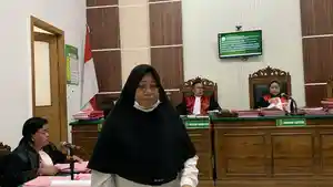 ART-Watiningsih-yang-mencuri-perhiasan-milik-majikan-sampai-senilai-Rp-500-juta.jpg