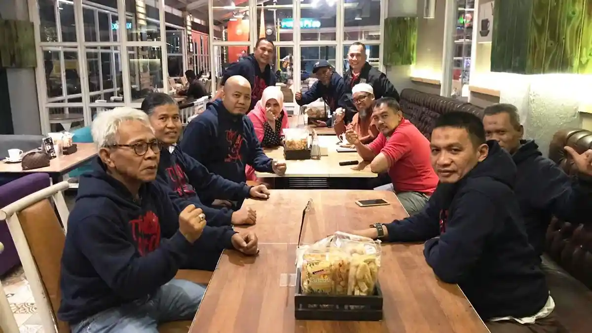 Kebersamaan 32 Tahun, Alumni Teknik Unhas Angkatan 87 Gelar Reuni Selama Tiga Hari di Kota Bandung - alumni-teknik-unhas-angkatan-1987-gelar-reuni-selama-tiga-hari-di-kota-bandung-3.jpg