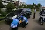 20140610_114622_gembok-mobil-parkir-sembarangan.jpg