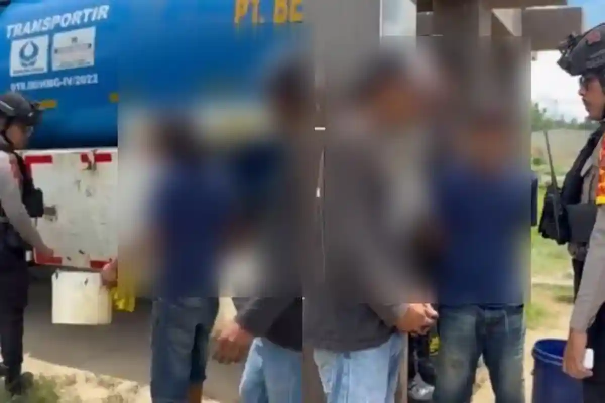 Detik-detik 2 Pemalak Sopir Truk Tangki Solar di Batas Kota Kendari-Konawe Diringkus Polisi