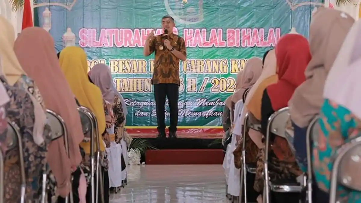 Pesan Pj Bupati Karanganyar Timotius di Halal Bihalal PGRI Karangpandan dan Mojogedang