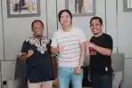 Ketua-PKS-Lembata-Mukhtar-Haris-kiri-dan-Ketua-PKN-Lembata-Juprians-Lamablawa.jpg