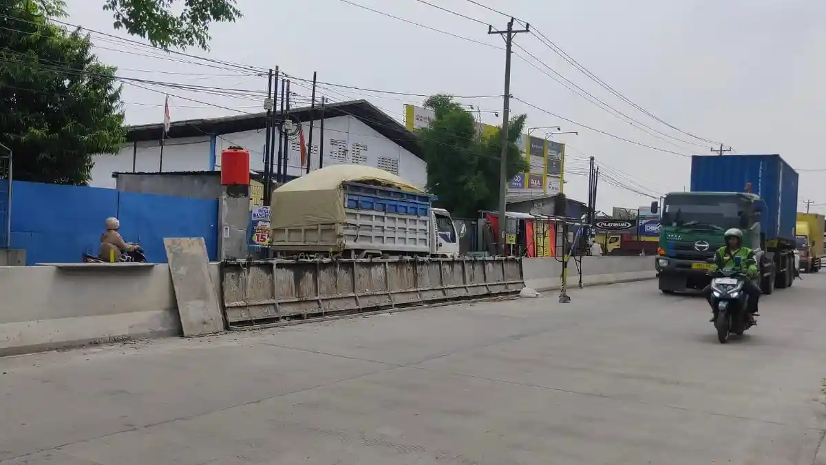 Pembatas Jalan Grobogan-Semarang di Bandungrejo Demak Dibuka Usai Protes Warga