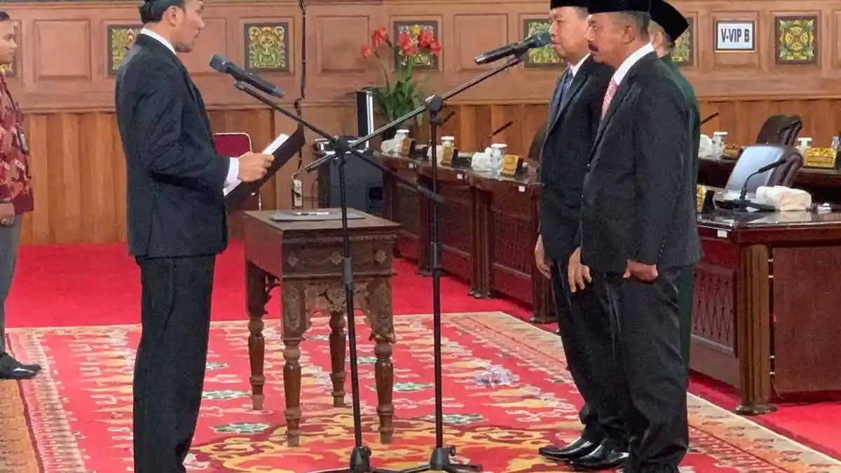 Ketua DPRD Jambi Pimpin Rapat PAW Ismed dan Andarno