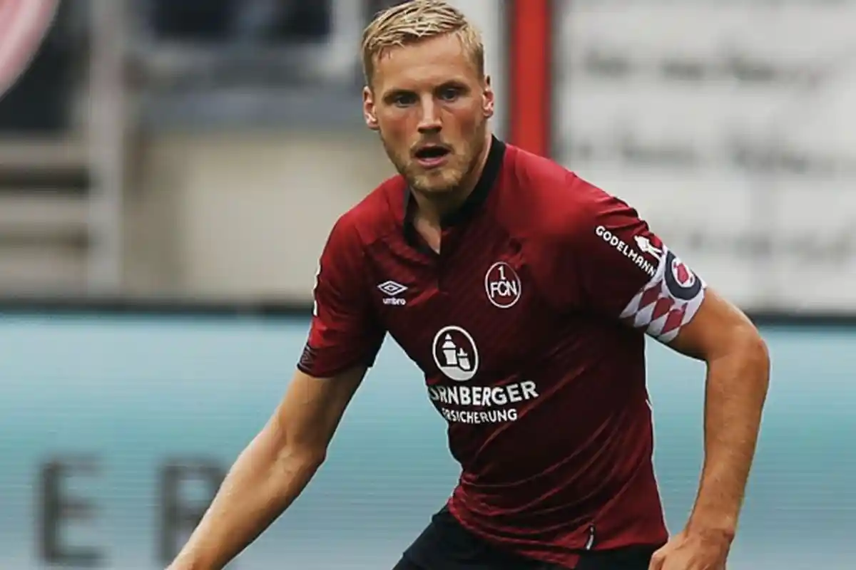 Hanno Behrens Resmi Dilepas Hansa Rostock, Blak-blakan Segera ke Persija Berkat Thomas Doll