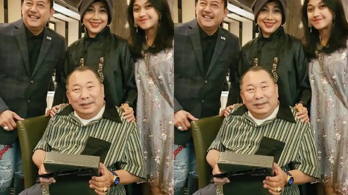 Meski Jadi Konglomerat, Robby Sumampouw Diakui Tak Malu Naik Motor Bebek saat Jajan ke HIK