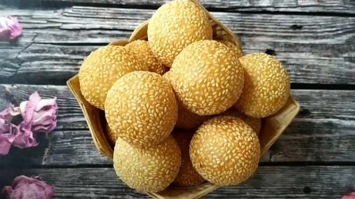 Resep Onde-onde Lembut dengan Taburan Wijen