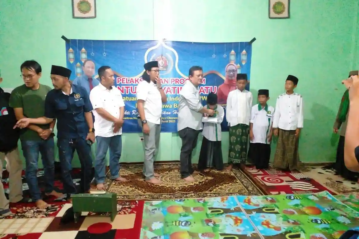 Gelar PWI Bakti Ramadan Sucikan Hati, PWI Jabar Santuni 100 Anak Yatim Piatu di Ciamis