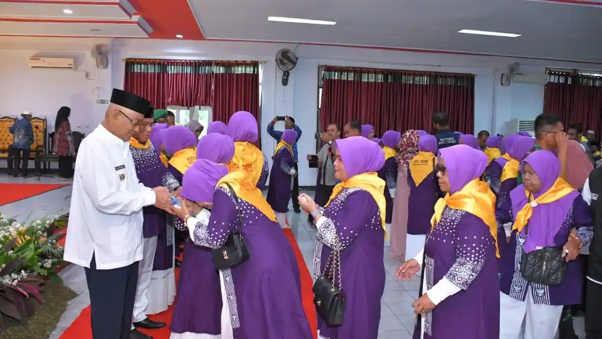Lepas CJH Kota Tidore Kepulauan Maluku Utara, Ini Pesan Wali Kota Ali Ibrahim