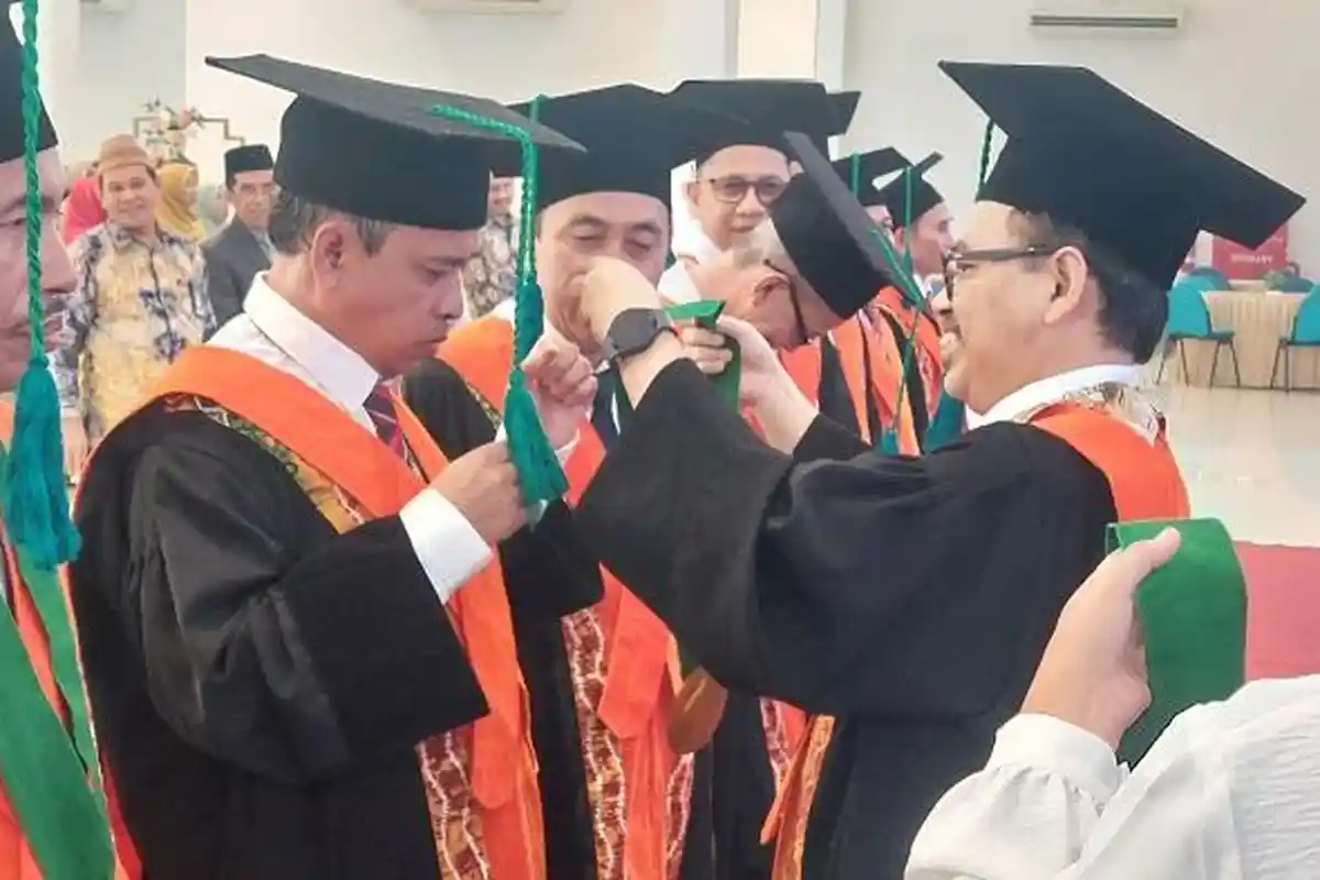 Kukuhkan 9 Guru Besar, Rektor UIN Antasari Harapkan Tri Dharma Perguruan Tinggi Semakin Berkualitas