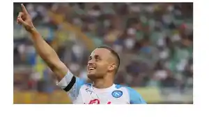 Stanislav-Lobotka-adalah-tokoh-kunci-di-balik-kesuksesan-Napoli.jpg