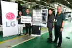 Produksi Perdana Lemari Es Bottom Freezer InstaView
