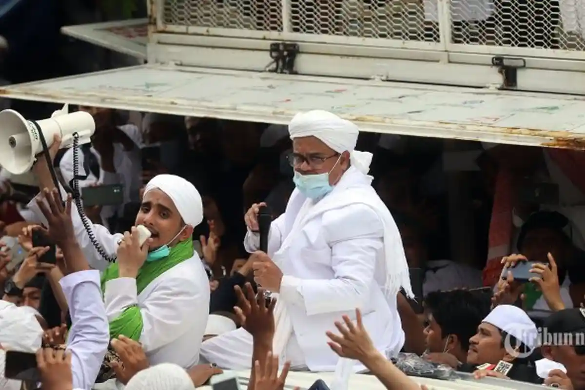 Respons Rizieq Shihab soal Tewasnya 6 Simpatisannya saat Bentrok dengan Polisi di Tol Cikampek