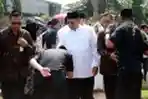 SBY Makamkan Jenazah Ibundanya