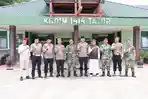 Rombongan Perwira Polres Tana Toraja Salat Jumat di Markas Kodim 1414 Tator