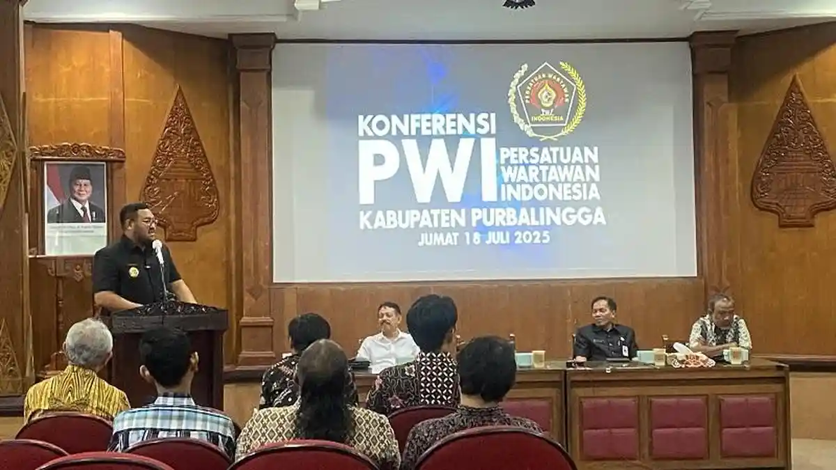 Buka Konferensi PWI Purbalingga, Plt Bupati Dimas Ingatkan Wartawan Soal Verifikasi dan Kurasi