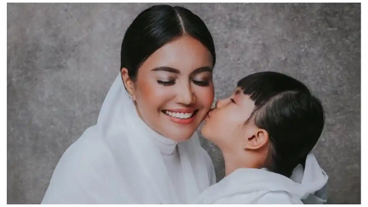 Denada Bagikan Kabar Terkini Aisha, Putri Semata Wayangnya yang Masih Jalani Kemoterapi di Singapura