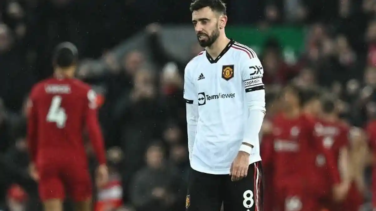 Liverpool Vs MU 7-0: Bruno Fernandes Cuma Jalan Kaki, Kemudian Minta Diganti