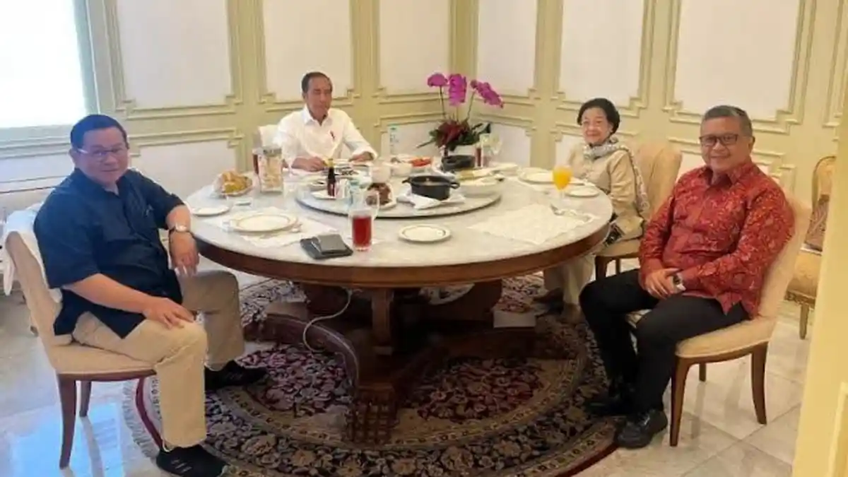 Jokowi dan Megawati Bertemu 3 Jam di Istana Merdeka, Ini yang Dibahas