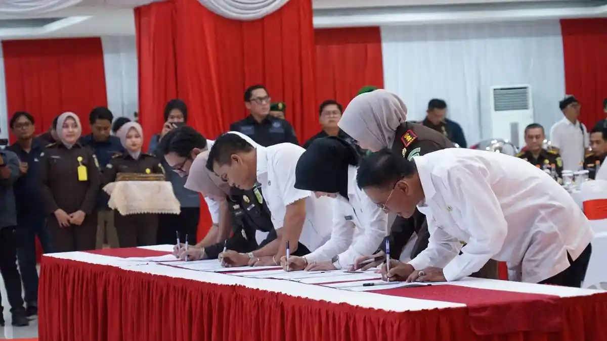 Bupati Herdiat Hadiri Penandatanganan MoU Pidana Kerja Sosial di Jawa Barat
