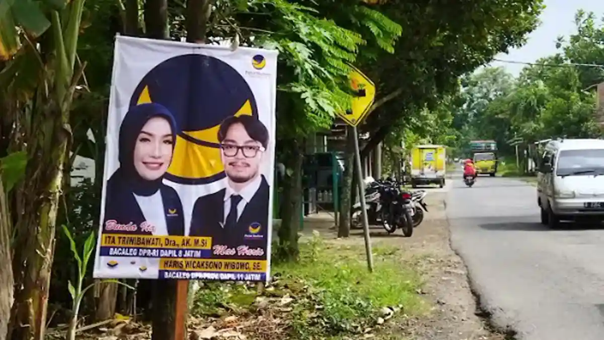 Belum Tentu Jadi Caleg, Bacaleg di Nganjuk Sudah Pasang Baliho