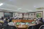 20260513_Suasana-Rapat-Dengar-Pendapat-RDP-DPRD-Kutai-Barat-dan-SPBU-APMS.jpg